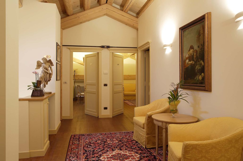 villa-alme-zona-notte-corridoio